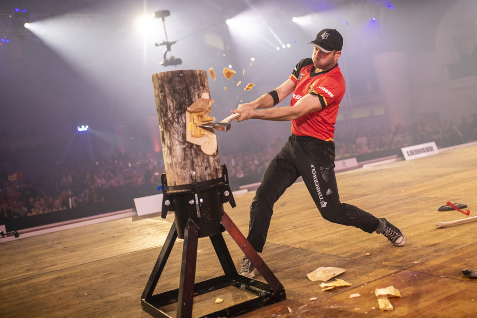Koen Martens in de STS-discipline Standing Block Chop